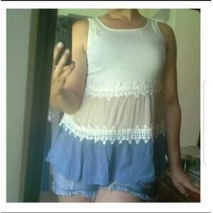 Infinity Raine colorblock crochet trim top blue tan white small